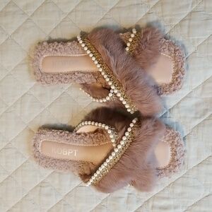 KOBPT Pearl & Soft Faux Fur Slides/Slippers
